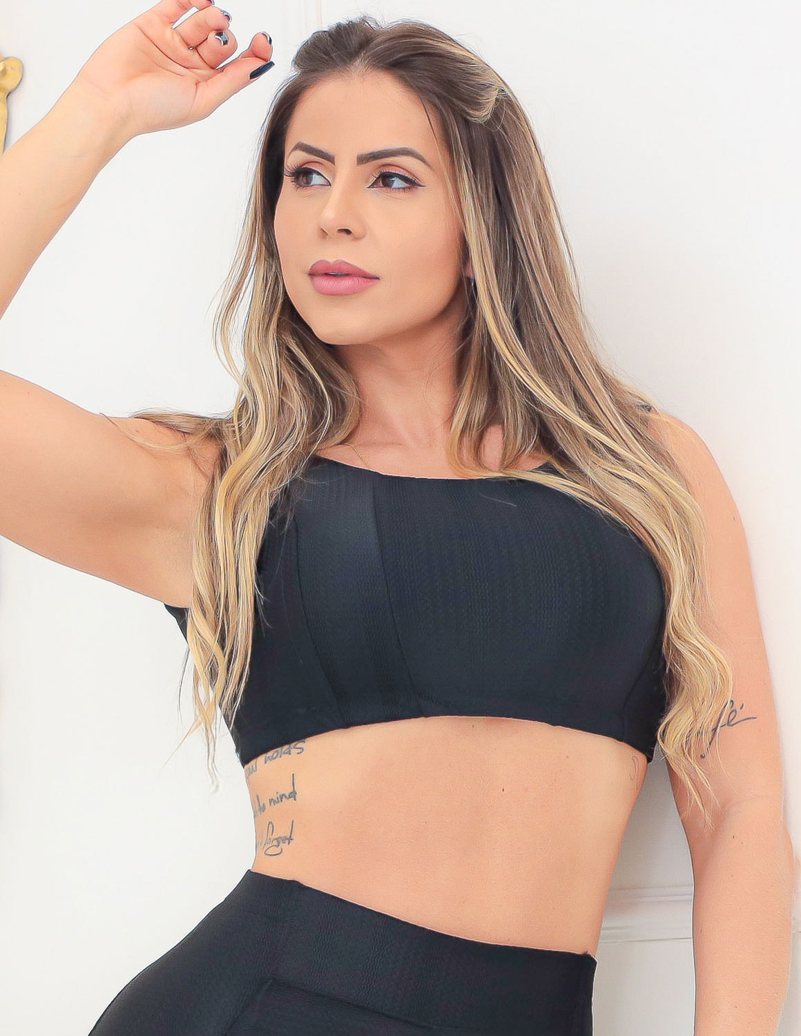 Cropped Fitness Texturizado Preto sem Bojo | Ref: 3.3.2312-01