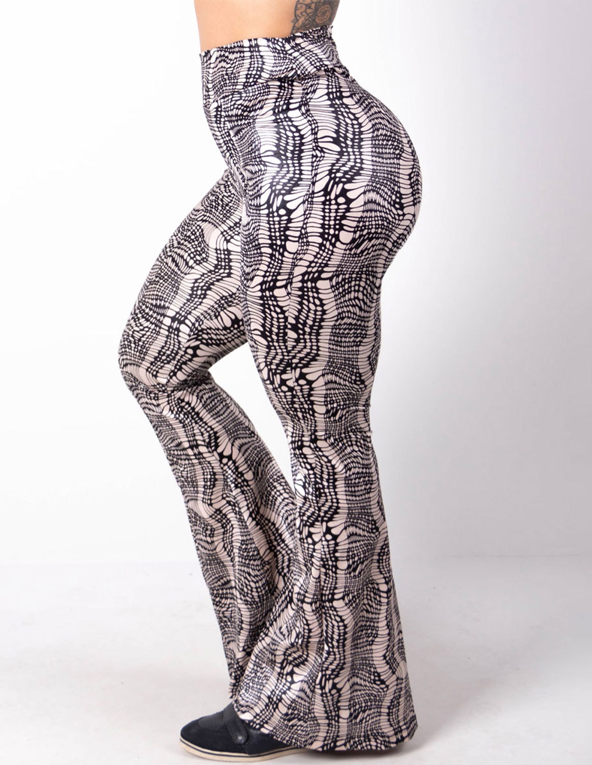 Calça Flare Estampada em Cirrê de Poliamida | Ref: 3.3.2486-1389