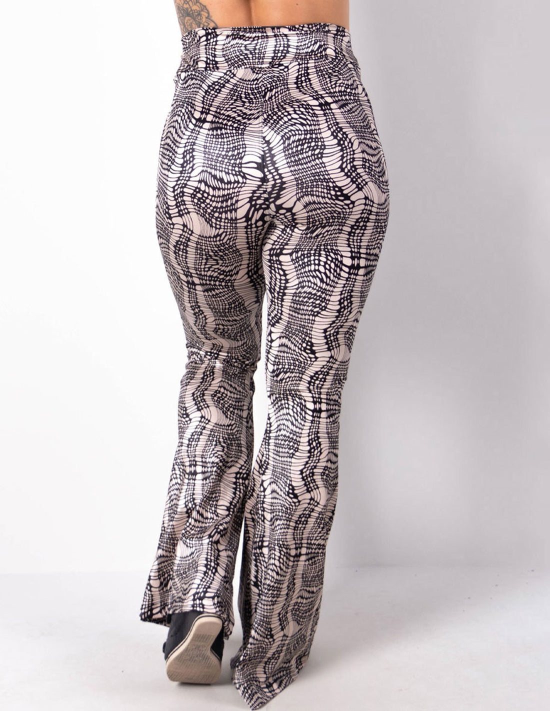 Calça Flare Estampada em Cirrê de Poliamida | Ref: 3.3.2486-1389