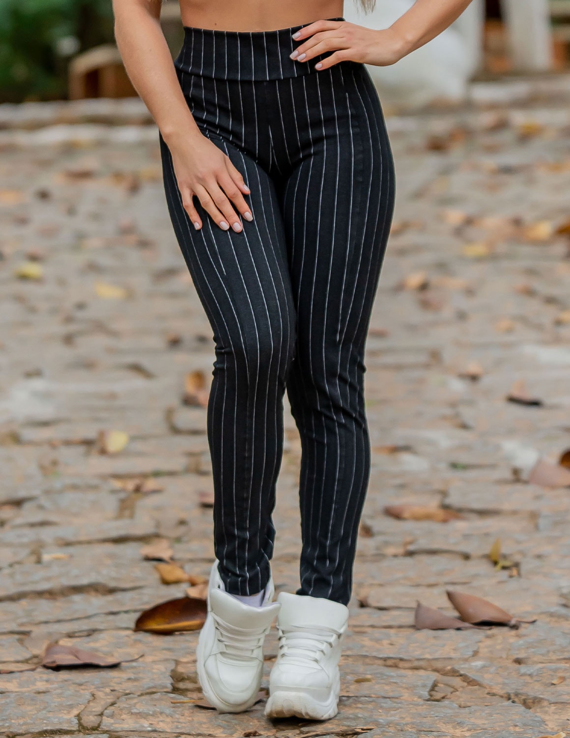 Calça Feminina Montaria Preta com Listas | Ref: 3.3.2507-3147
