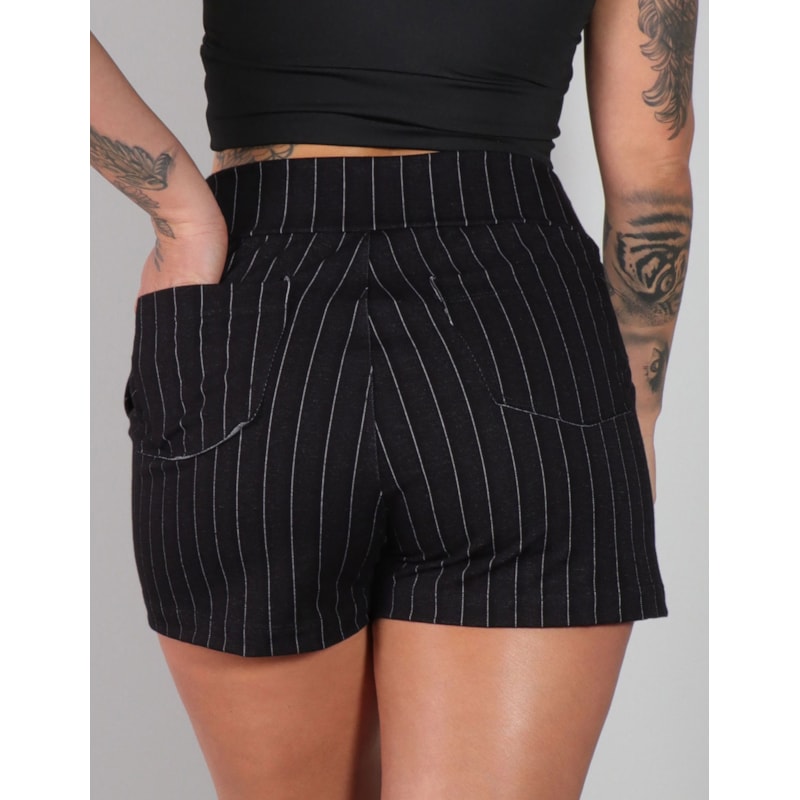 Short Feminino Estilo Alfaiataria com Risca de Giz e Bolsos | Ref: 3.3.2528-3147