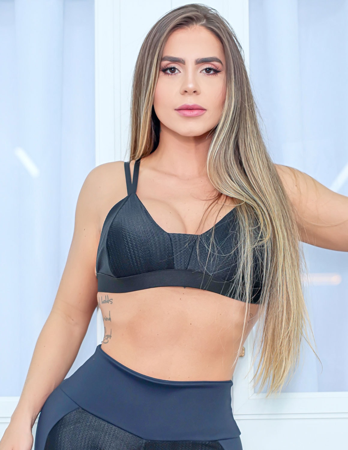 Top Feminino em Poliamida Texturizada Preta com Bojo Removível | Ref: 3.3.2567-01