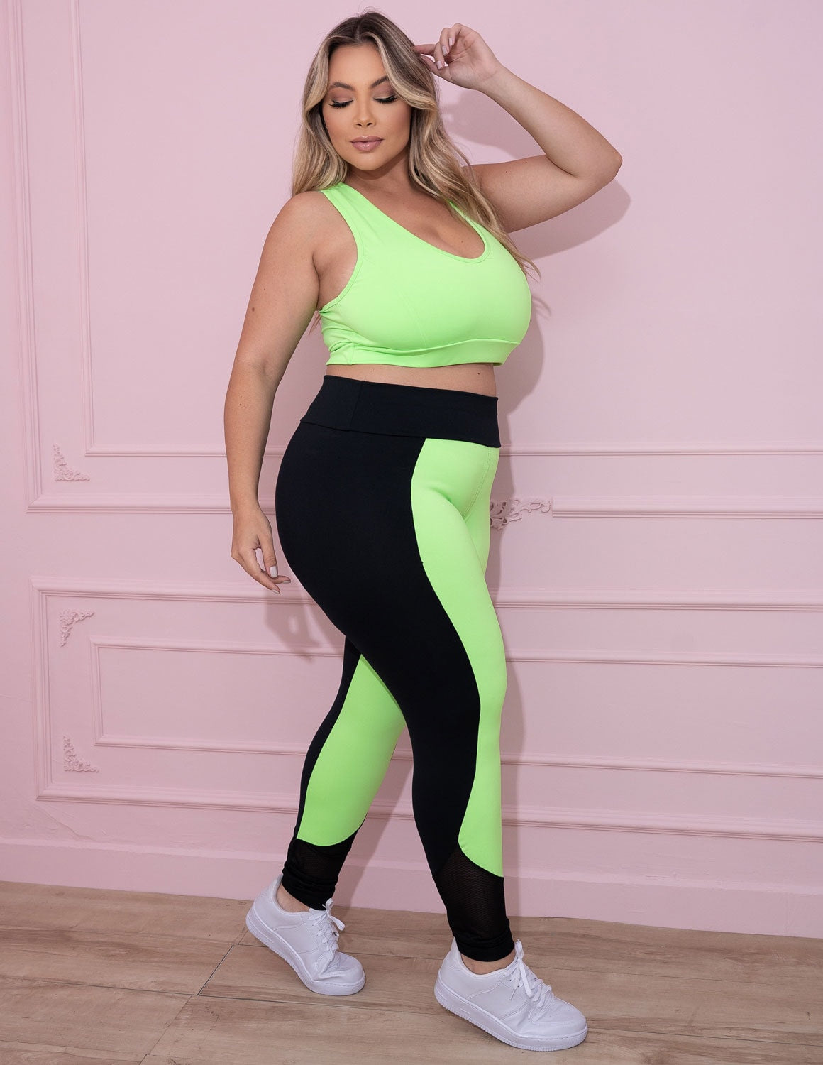 Calça Legging Feminina Plus Size Verde Neon e Preta com Tela | Ref: 4.4.4136-0132