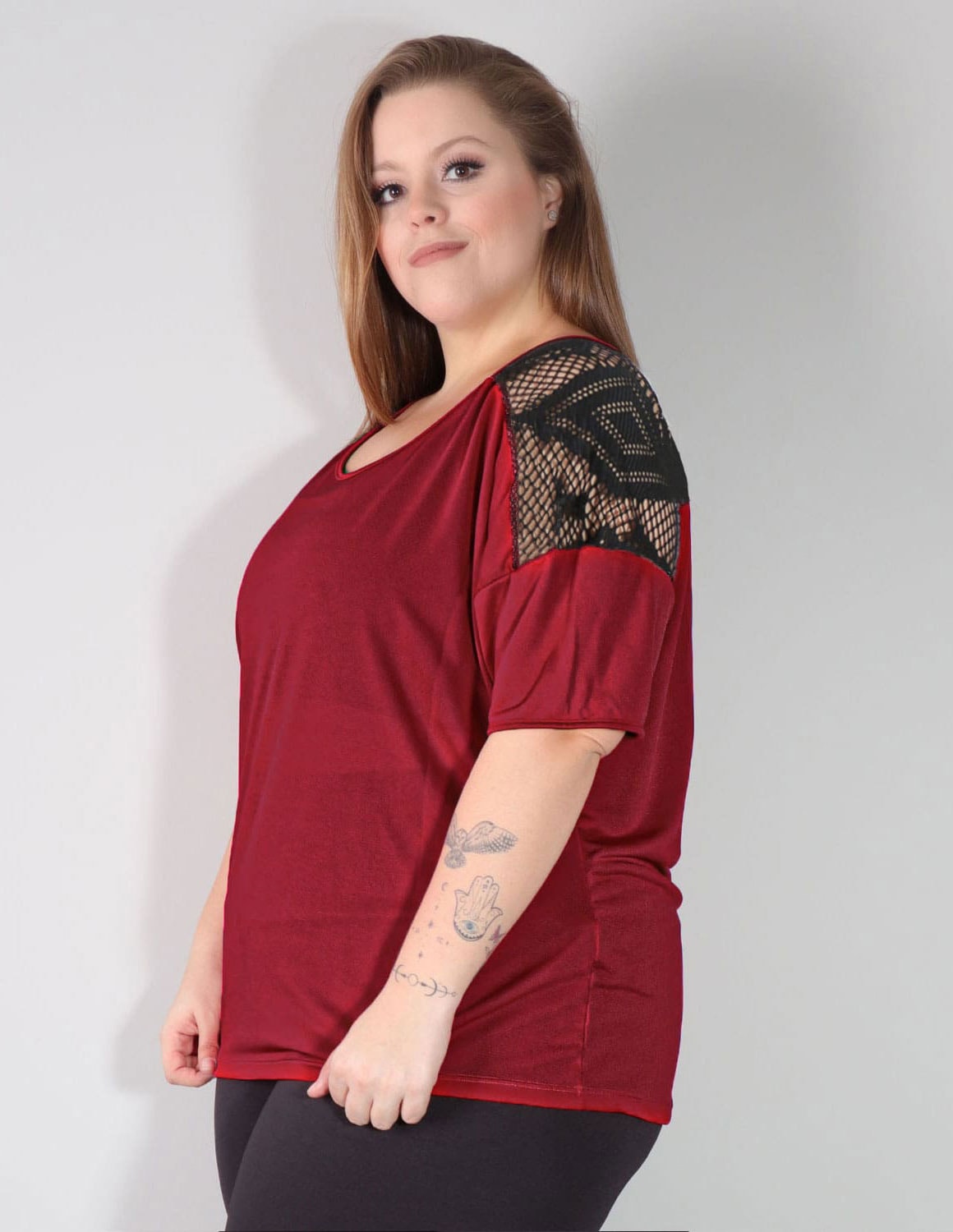 Blusa Plus Size Vinho em Dry Fit com Tela Preta | Ref: 4.4.4143-24