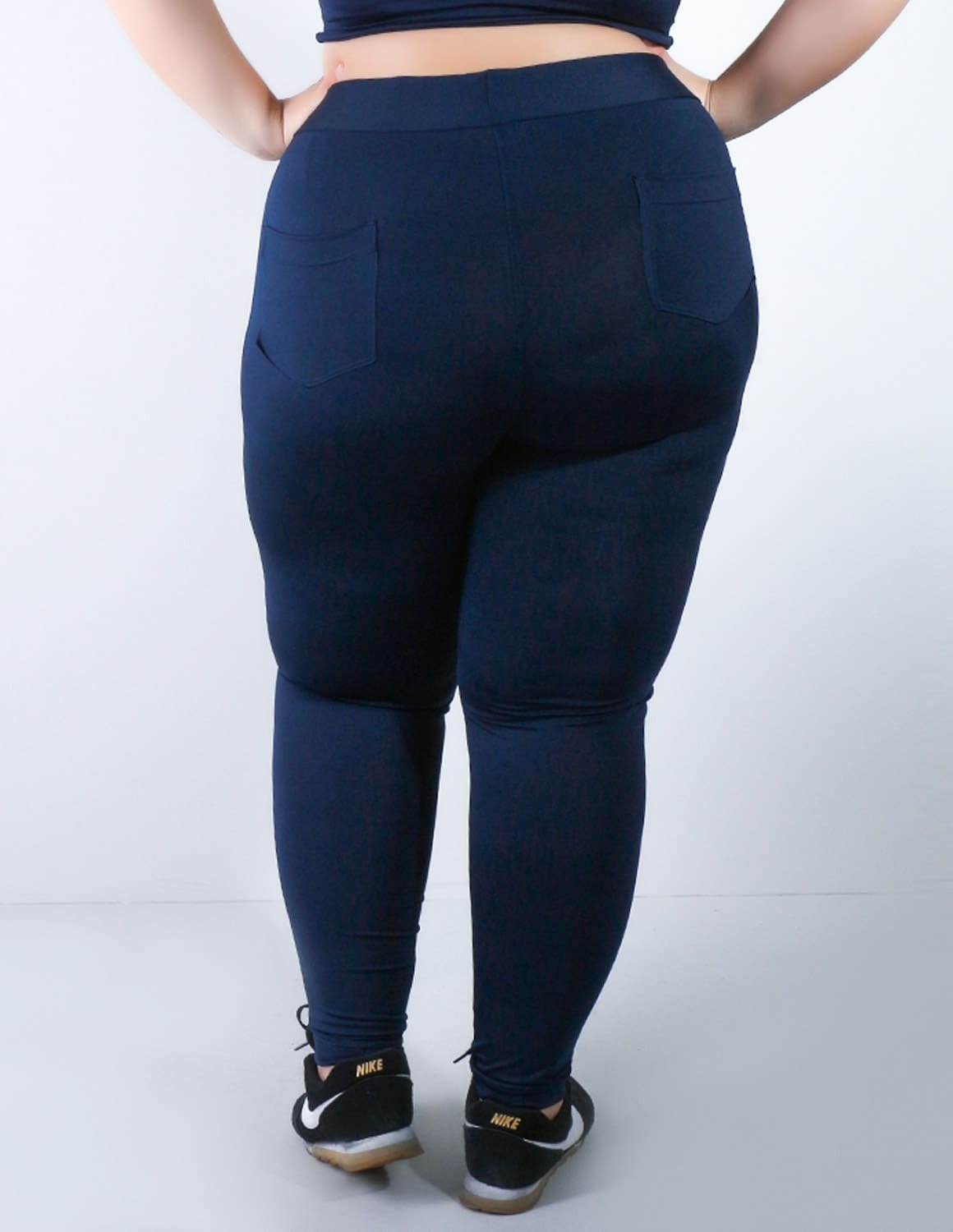 Calça Legging Feminina Plus Size Azul Marinho com Bolsos | Ref: 4.4.4156-18