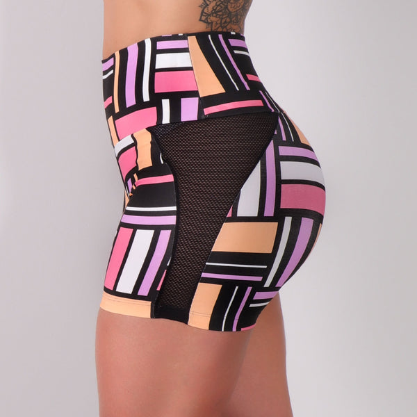 Short Estampado com Recortes Laterais de Tela Preta | Ref: 4.4.4192-3140