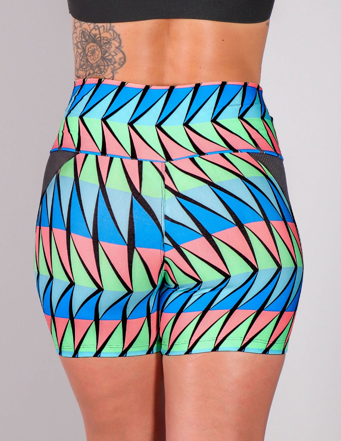 Shortinho Feminino Estampado com Recortes de Tela | Ref: 4.4.4192-3150