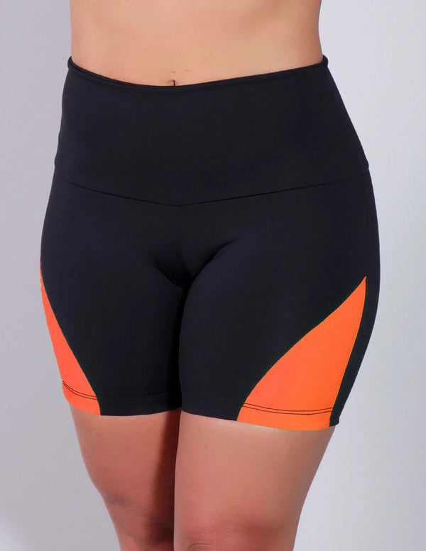 Shortinho Fitness Preto com Recortes Laranja Neon | Ref: 4.4.4198-0137