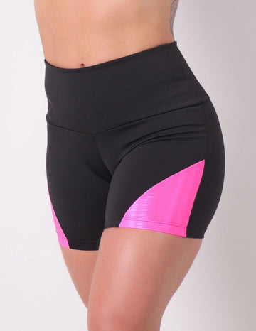 Short Fitness Preto com Recortes Rosa Neon | Ref: 4.4.4198N-0139