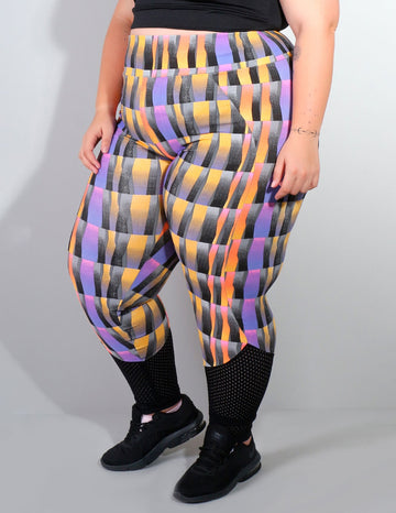Calça Estampada Plus Size com Recortes em Tela de Poliamida | Ref: 4.4.4225-3126