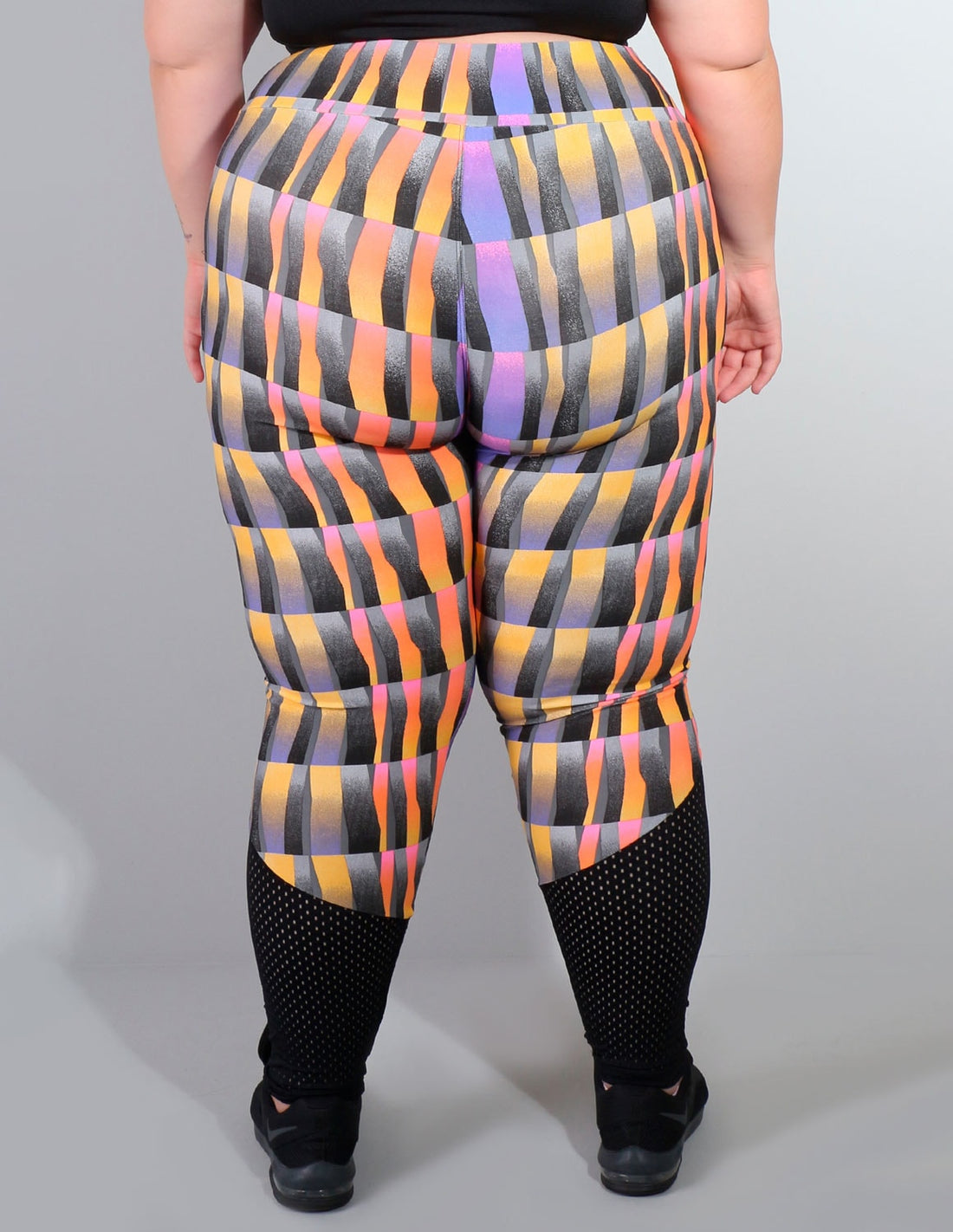 Calça Estampada Plus Size com Recortes em Tela de Poliamida | Ref: 4.4.4225-3126