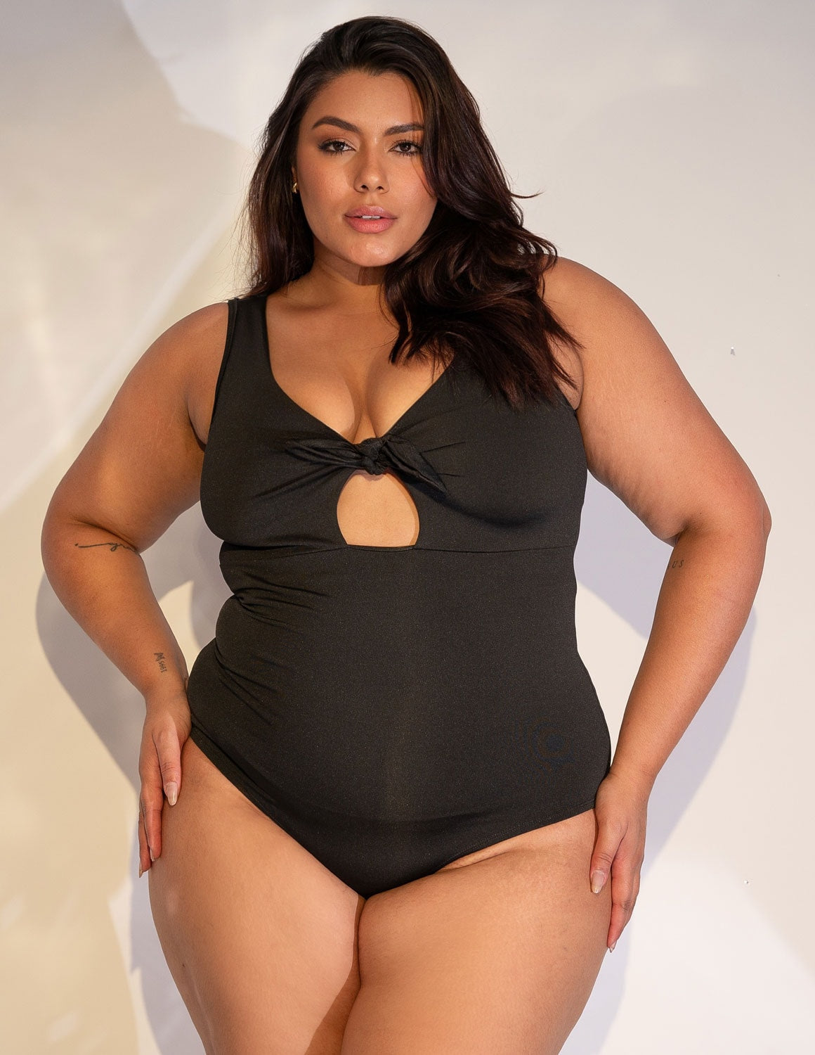 Body Plus Size Preto com Laço de Amarrar | 4.4.4268-01