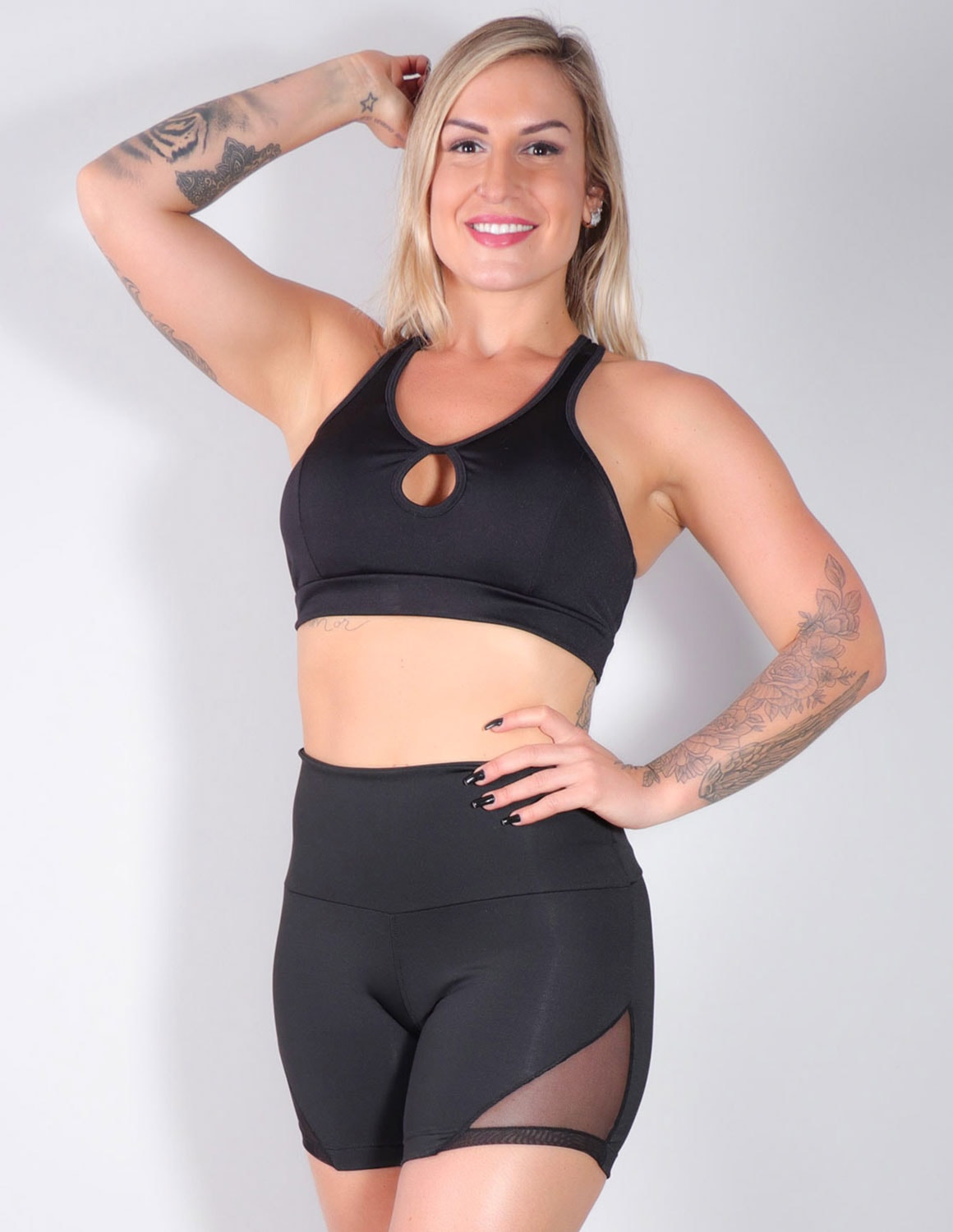 Shortinho Preto com Recortes de Tule | Ref: 4.4.4278-01