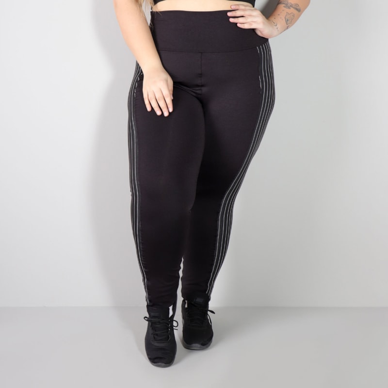 Calça Legging Plus Size Preta com Recortes de Risco de Giz | Ref: 4.4.4286-01