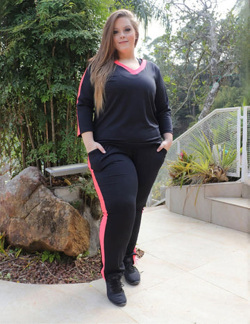 Conjunto Fitness Plus Size Preto com Calça com Bolsos e Blusa | Ref: 4.4.4299-0104