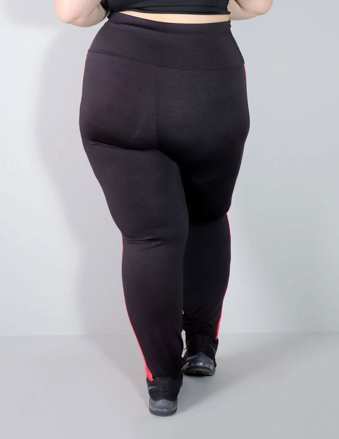 Calça Legging Plus Size Cós Alto com Recortes Laterais Laranja | Ref: 4.4.4308-0104