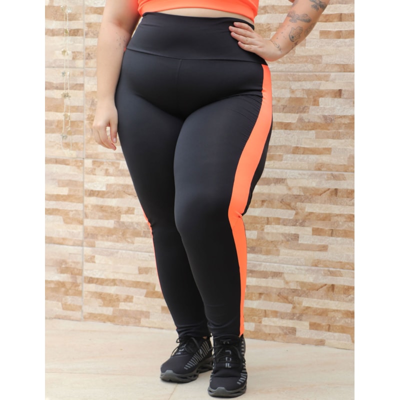 Calça Plus Size Preta com Recortes Laranja Neon | Ref: 4.4.4308-0137