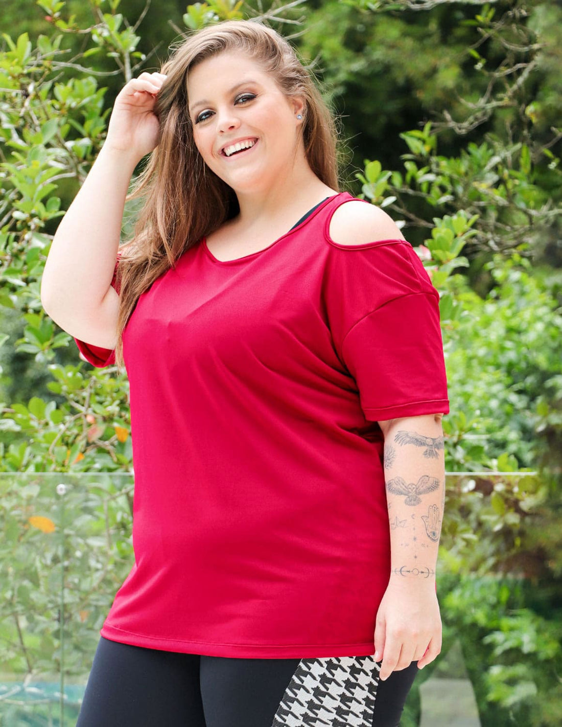 Blusa Fitness Plus Size Piquet  Vinho com Recorte nos Ombros | Ref: 4.4.4363-24