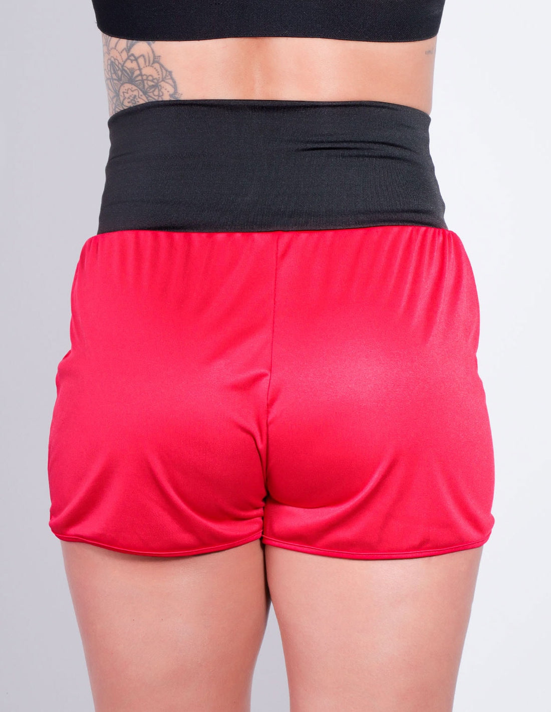Shortinho Feminino de Piquet Vinho com Bolsos Laterais | Ref: 4.4.4364-2401