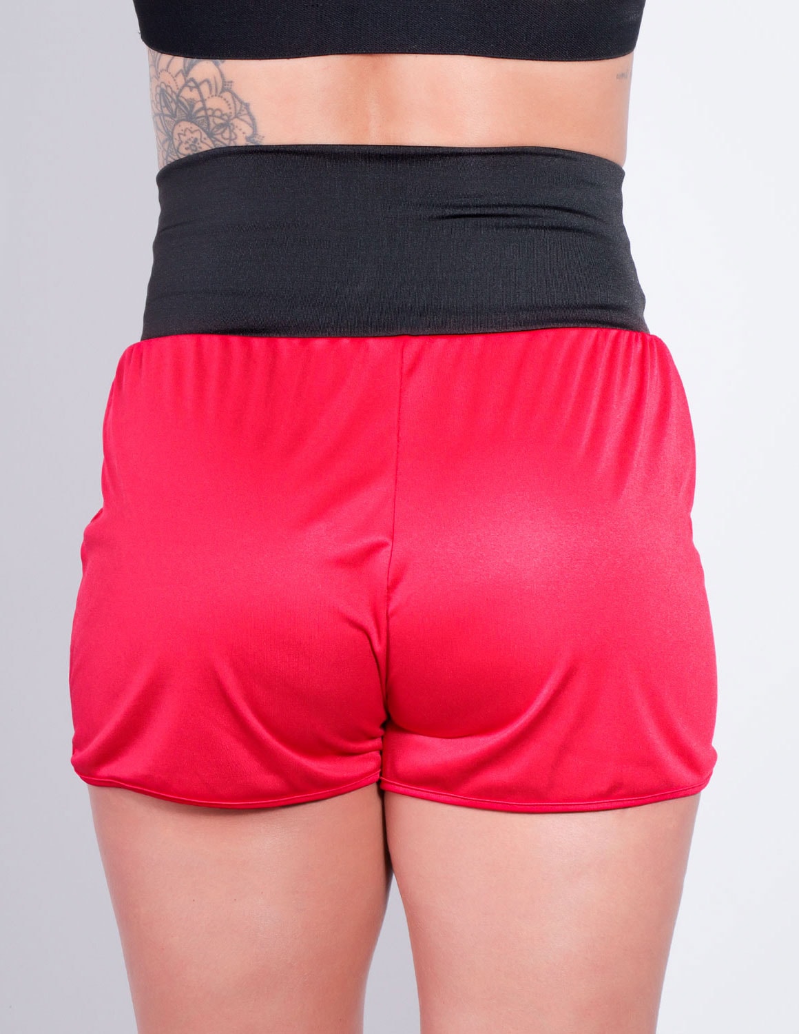 Shortinho Feminino de Piquet Vinho com Bolsos Laterais | Ref: 4.4.4364-2401