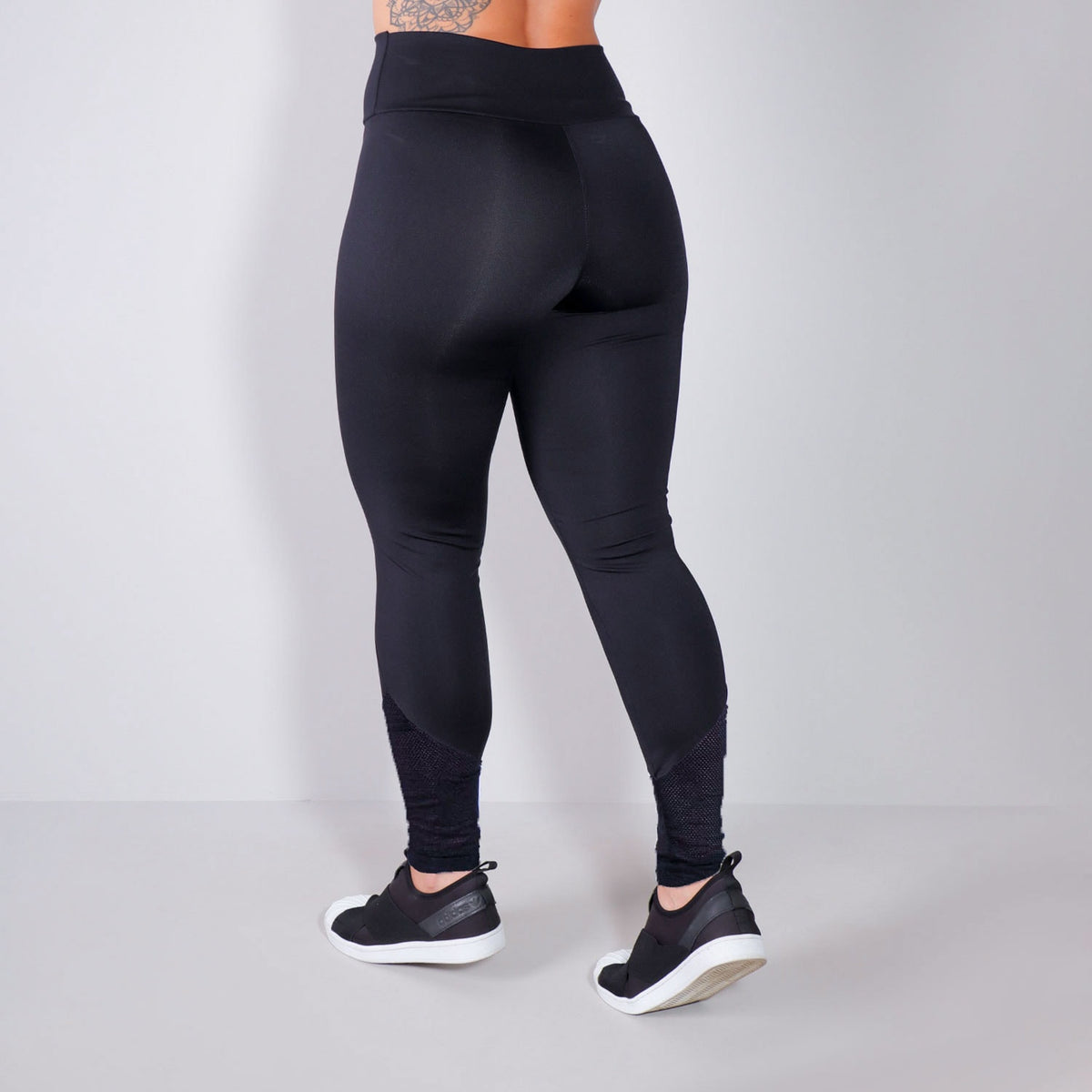 Calça Legging Preta com Tela | Ref: 4.4.4380-01