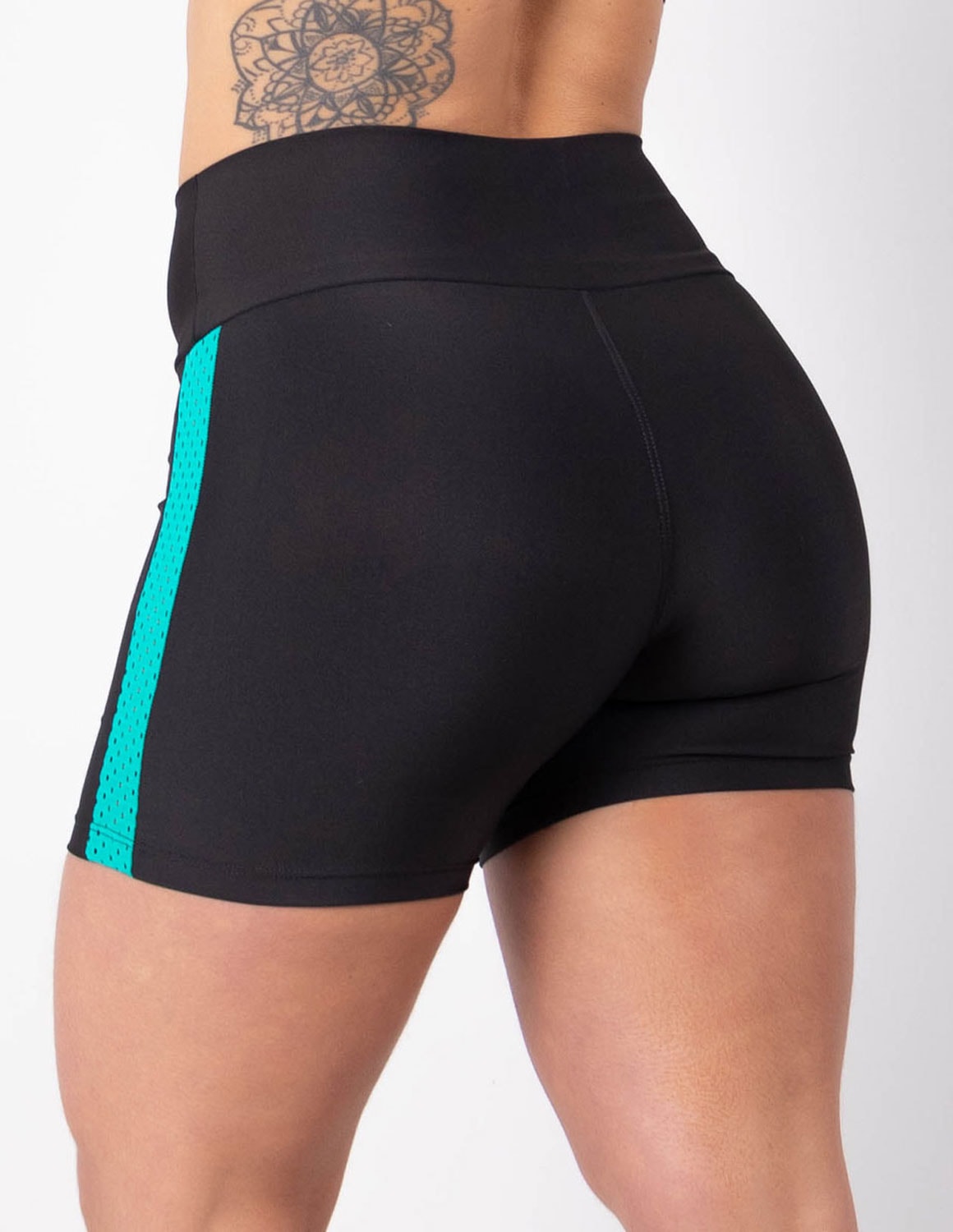 Short Preto com Tela de Poliamida Verde | Ref: 4.4.4382-0105
