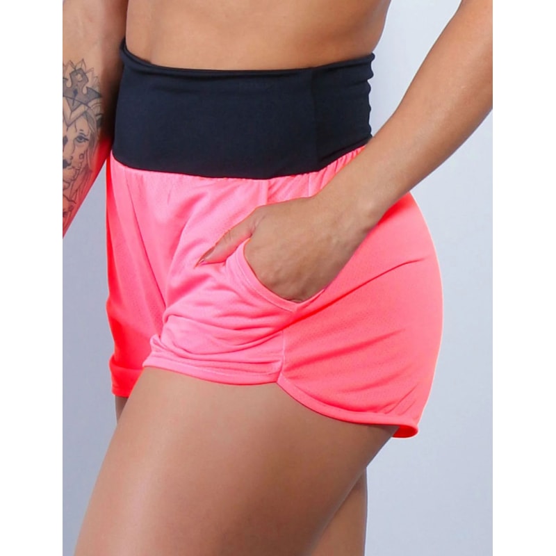 Short Fitness Dry Fit Rosa Neon com Bolsos e Cós Preto | Ref: 4.4.4391-3901