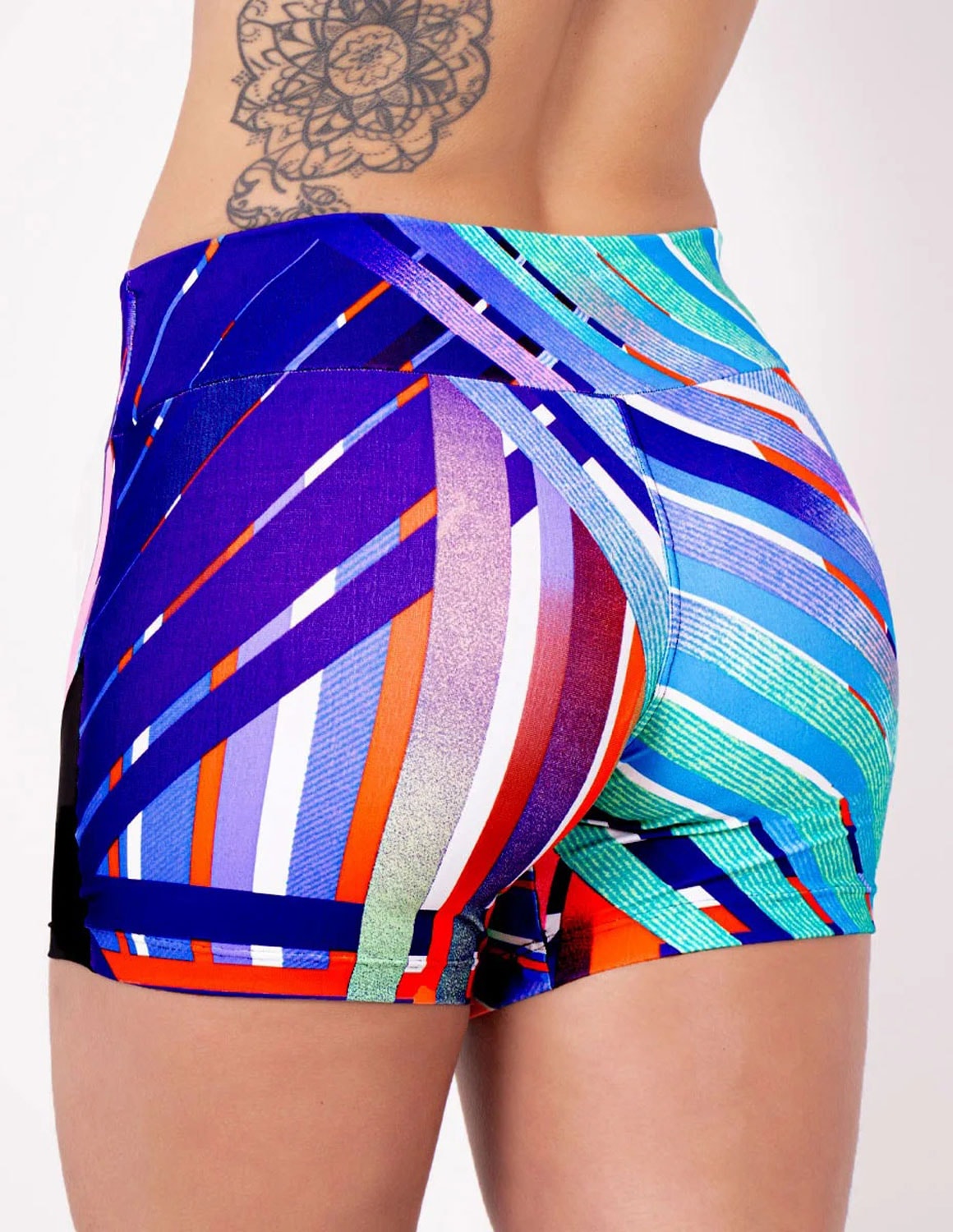 Short Fitness Estampado com Recortes de Tela | Ref: 4.4.4404-3222