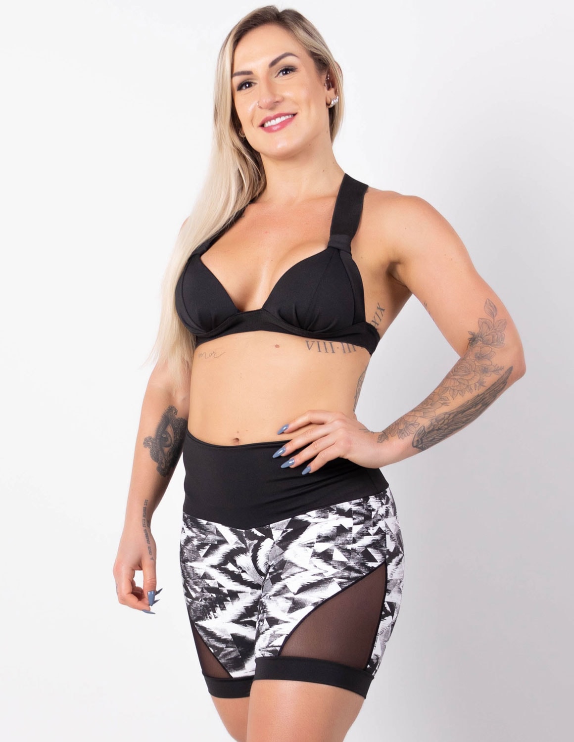 Short Fitness com Estampa e Tela Preta nas Laterais | Ref: 4.4.4404-3232