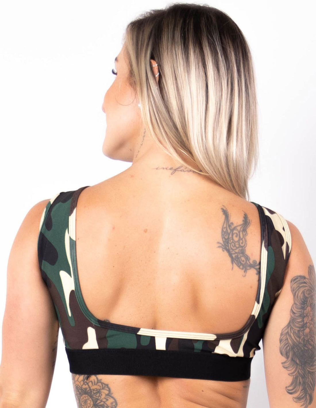 Cropped Fitness Feminino sem Bojo com Estampa Camuflada | Ref: 4.4.4413-852