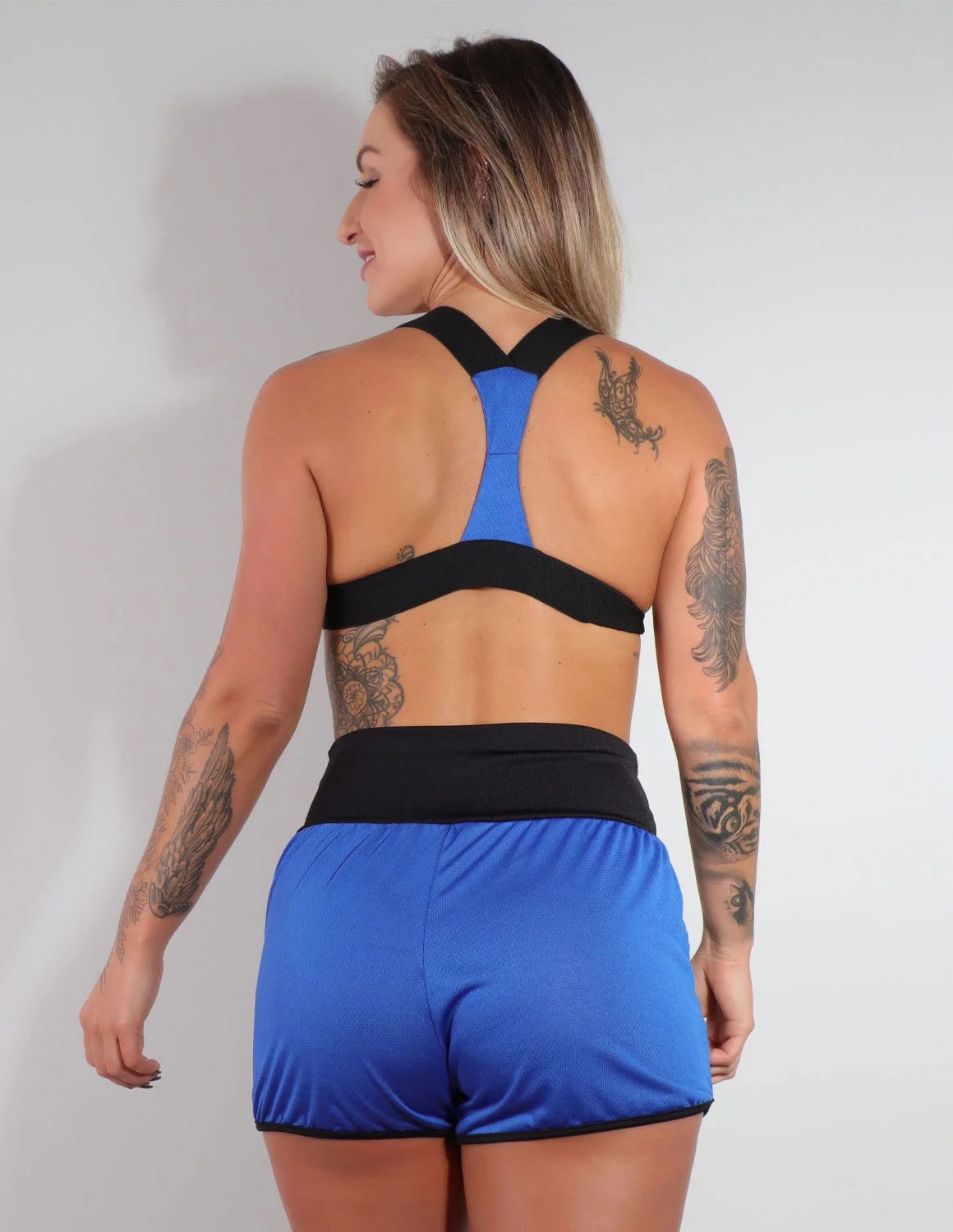 Conjunto Fitness de Dry Fit Azul Bic com Top e Short com Bolsos | Ref: 8.8.0118V-20