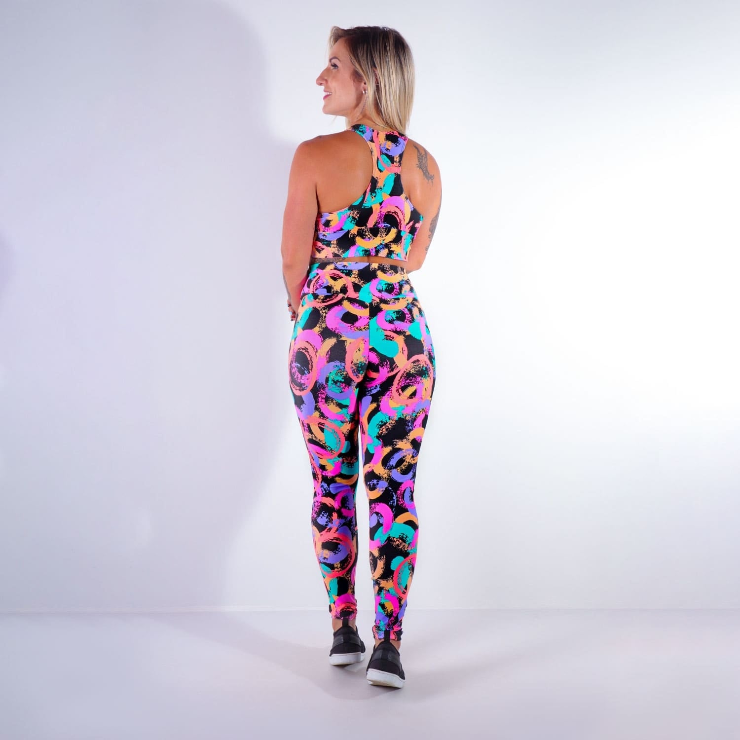 Conjunto Estampado com Cropped e Calça Cós Franzido | Ref: 8.8.0146-3187