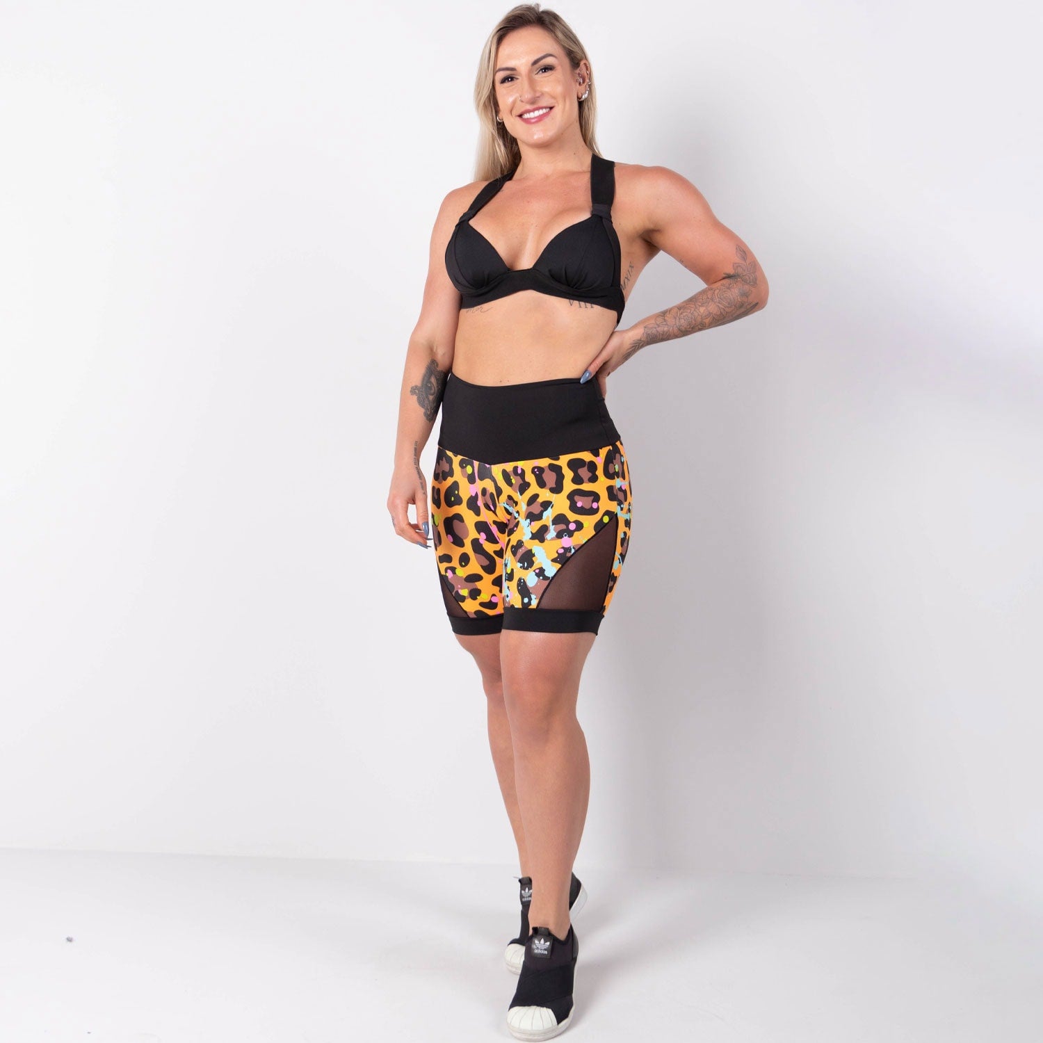 Conjunto Short Estampado com Recortes em Tela e Top com Bojo | Ref: 8.8.0177-3217