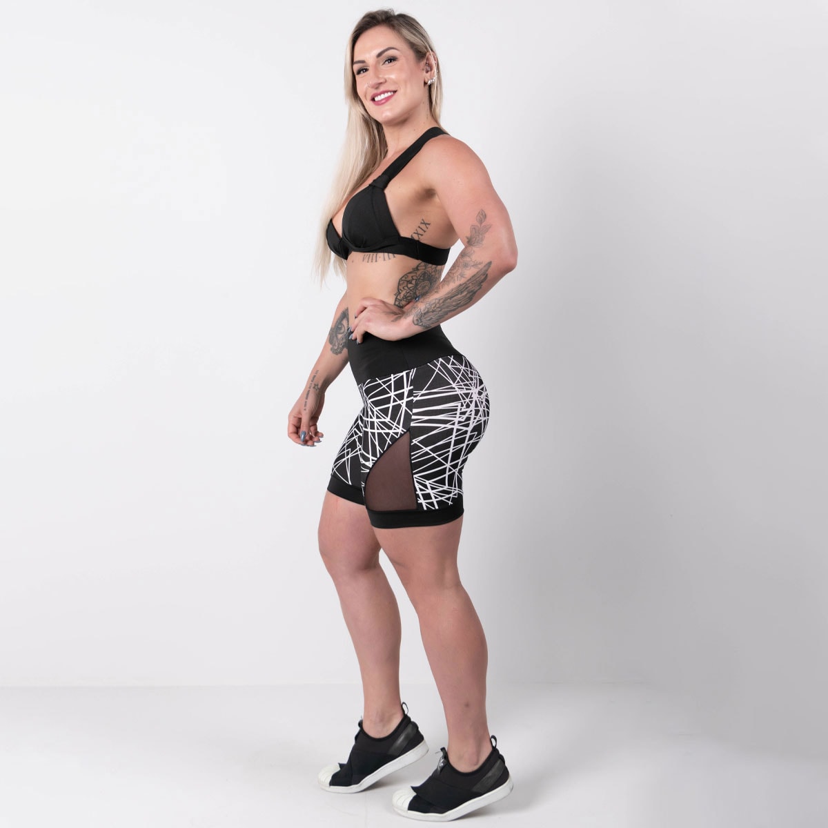Conjunto Top com Bojo e Short Estampado com Recortes em Tela nas Laterais | Ref: 8.8.0177-3218
