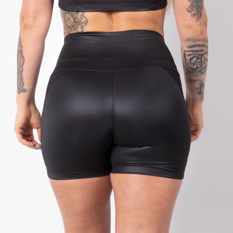 Short Preto com Detalhes em Cirrê e Recortes Laterais de Tela Preta | Ref: 4.4.4192-01CIRRÊ