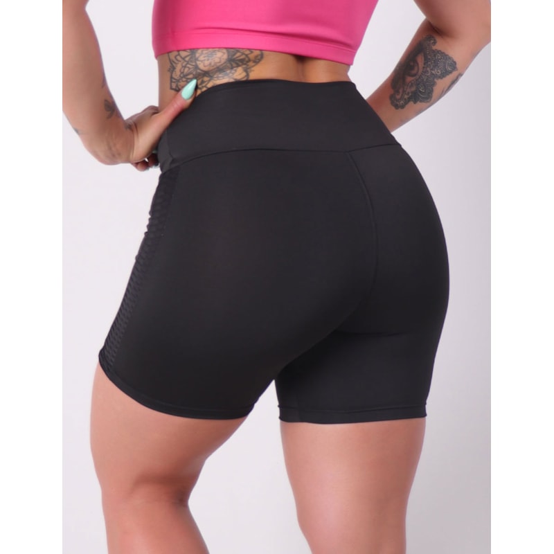 Short Preto com Recorte Texturizado nas Laterais | Ref: 4.4.4416-01