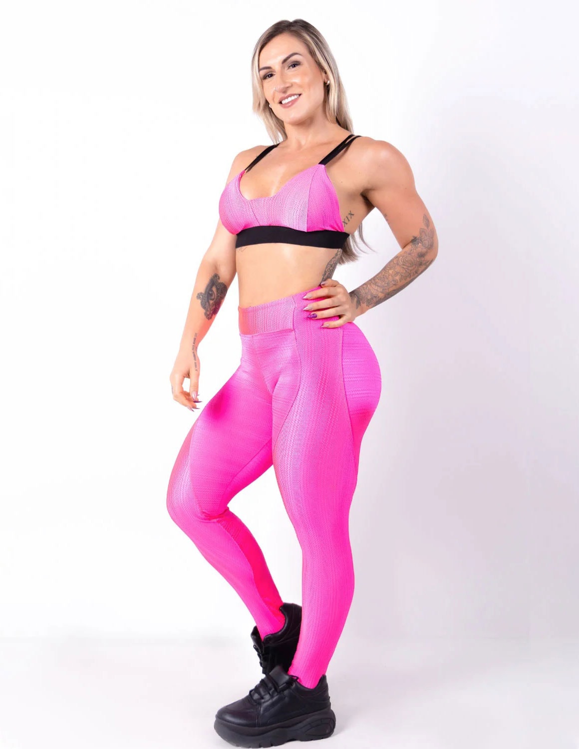 Conjunto Fitness em Poliamida Rosa Neon com Top e Legging | Ref: 6.6.0114-39