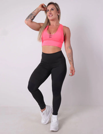 Conjunto Fitness Calça Preta com Tela  e Cropped Rosa Neon com Bojo Removível | Ref: 8.8.0179-0139