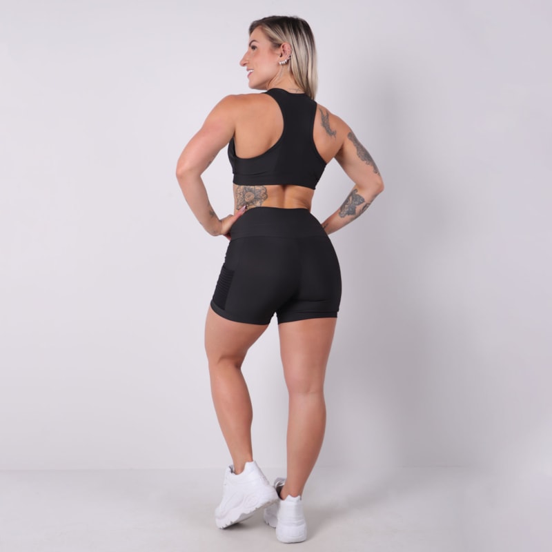 Conjunto Preto Short om Bolsos nas Laterais e Top com Bojo Removível | Ref: 8.8.0180-01