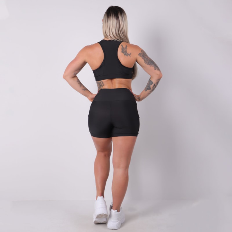 Conjunto Preto Short om Bolsos nas Laterais e Top com Bojo Removível | Ref: 8.8.0180-01