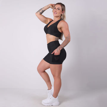 Conjunto Preto Short om Bolsos nas Laterais e Top com Bojo Removível | Ref: 8.8.0180-01