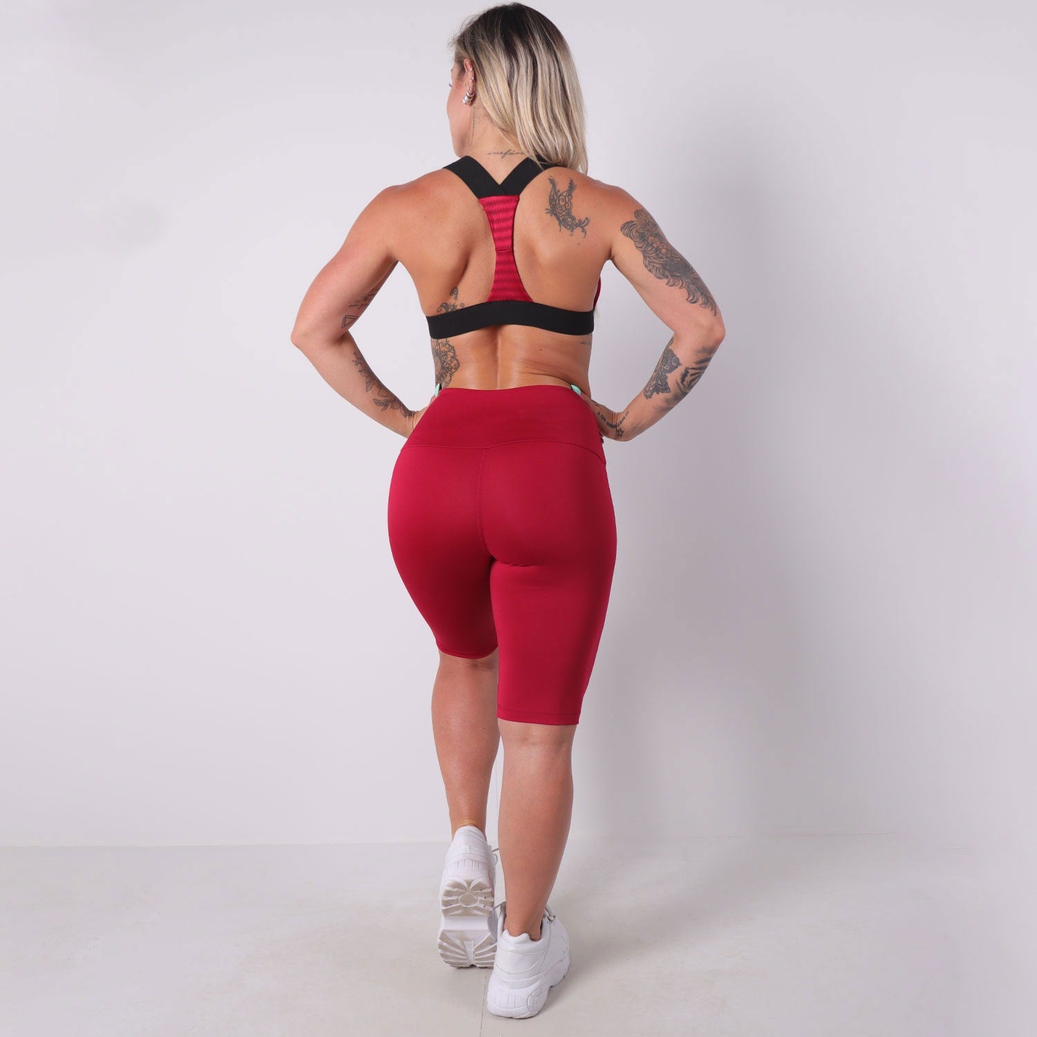 Conjunto Fitness Top em Ikat com Bojo e Bermuda Ciclista | Ref: 8.8.0181-24
