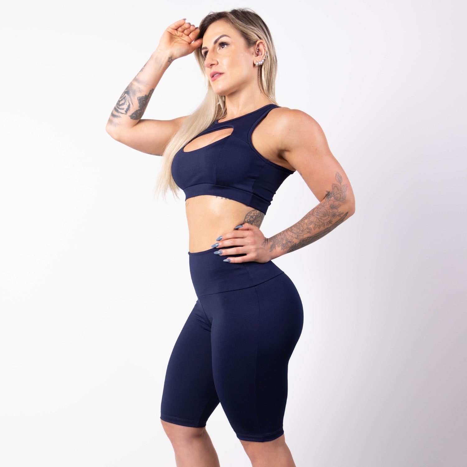 Conjunto Feminino Azul Marinho Cropped com Bojo e Bermuda Ciclista | Ref: 8.8.0185-18