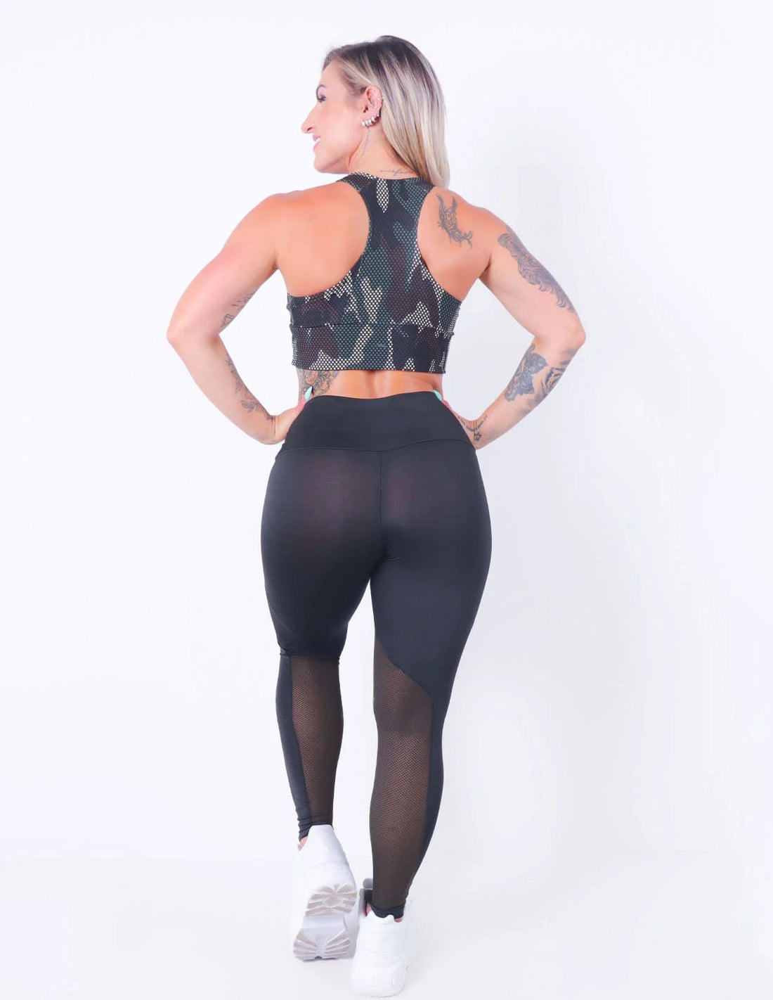 Conjunto Estampado com Calça Legging e Cropped com Bojo | Ref: 8.8.0192-3166