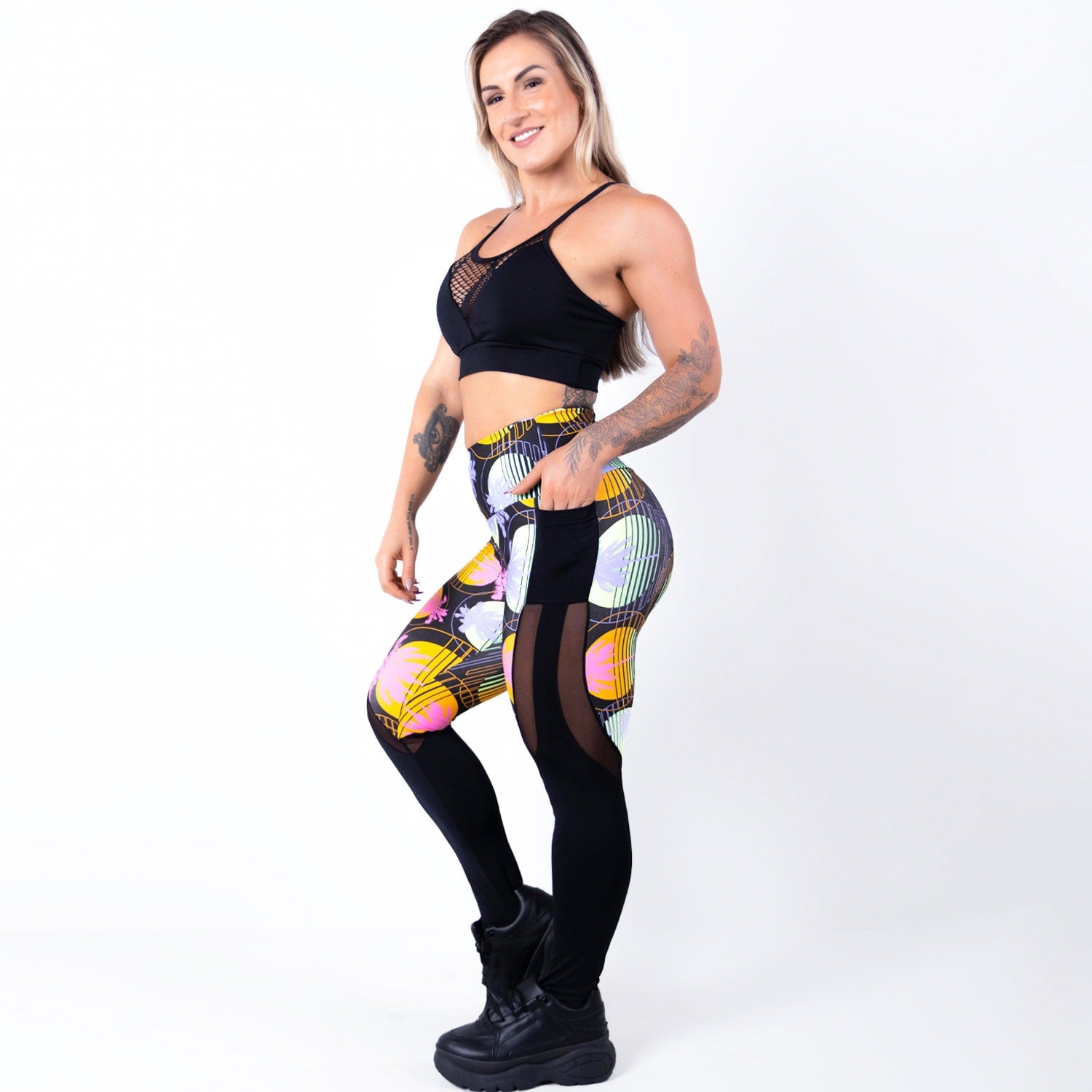 Conjunto Feminino Calça Estampada com Bolsos e Tela com Top sem Bojo | Ref: 8.8.0193-3169