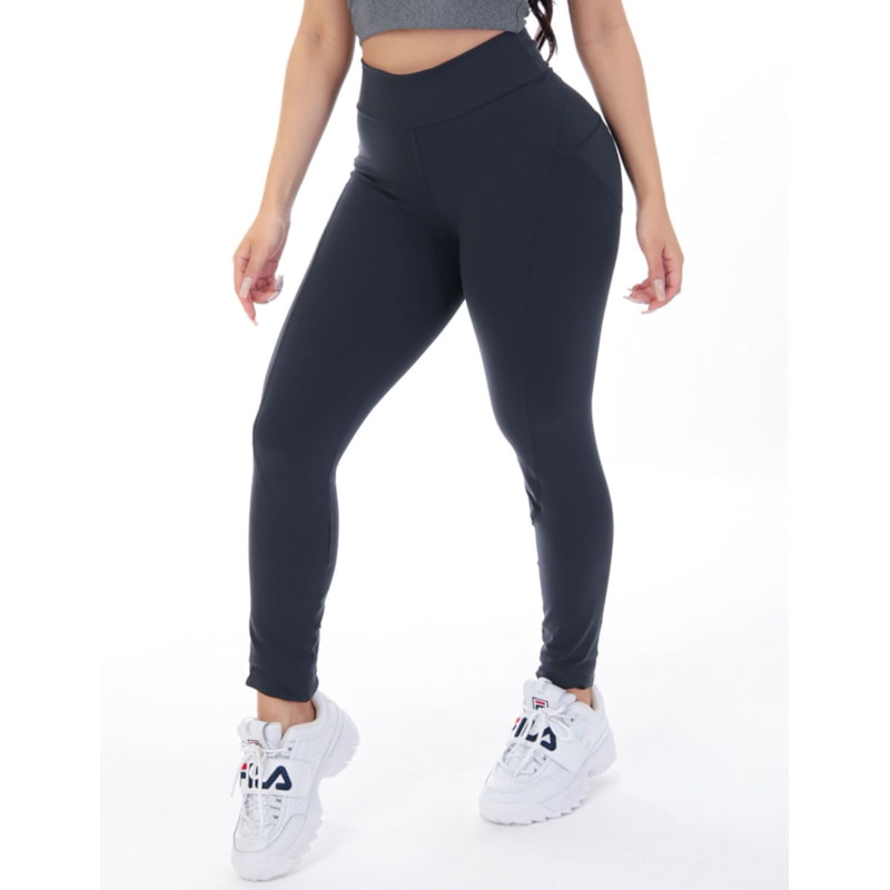 Calça Legging Preta de Poliamida Valoriza Bumbum com Bolsos | Ref: 3.3.2540-01