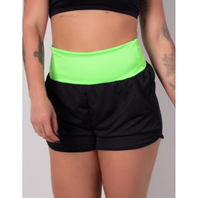 Short Fitness Dry Fit Preto com Bolsos e Cós Verde | Ref: 4.4.1722-0105