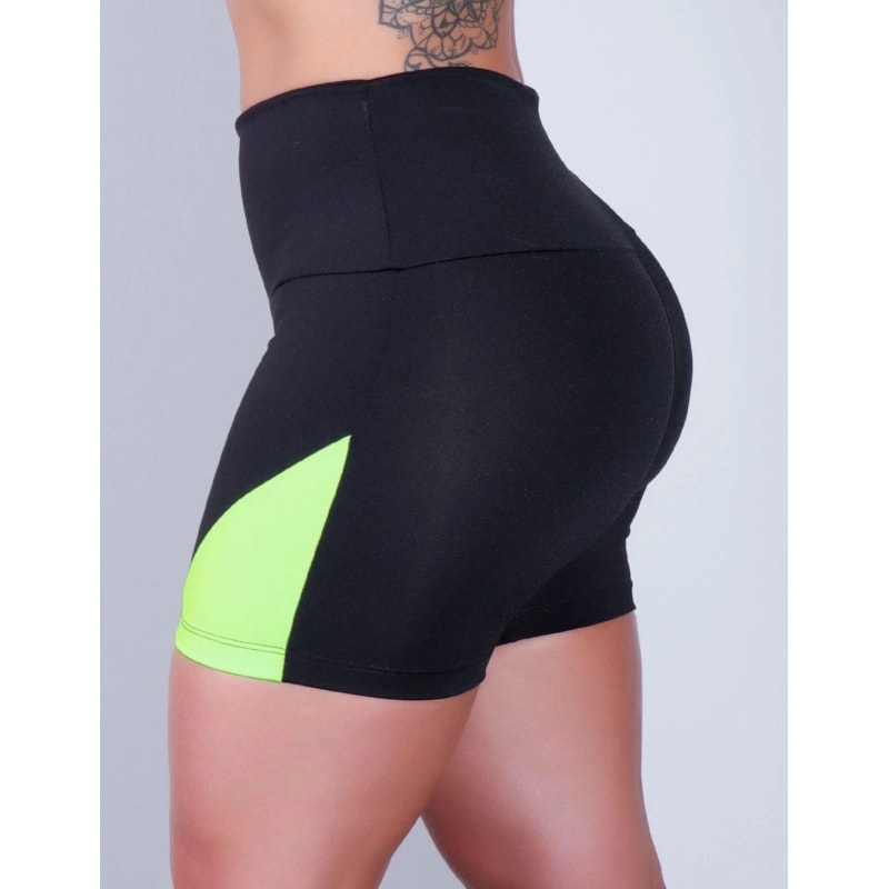 Short Fitness Preto com Recortes Amarelo Neon | Ref: 4.4.4198-0136
