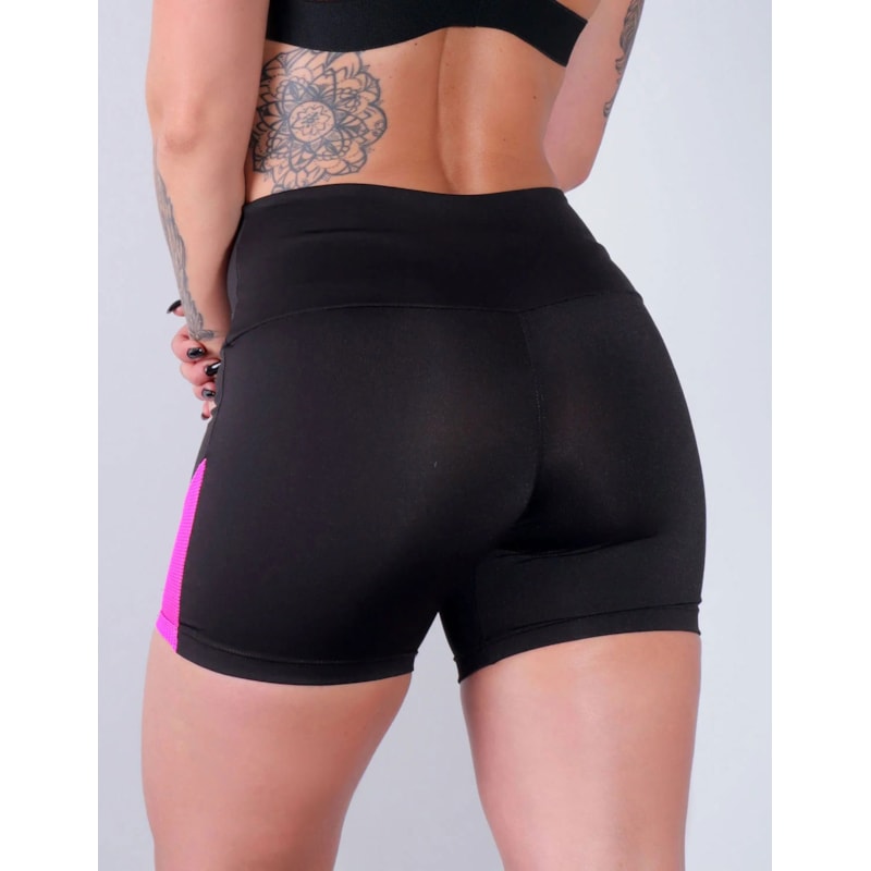 Short Fitness Preto com Recortes de Tela de Poliamida Rosa | Ref: 4.4.4198-0701