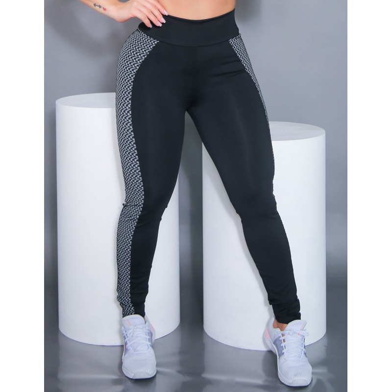 Calça Montaria Preta com Recortes na Lateral em Tecido Jacquard | Ref: 4.4.4421-3226